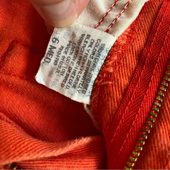 Vintage Lee Coral High Waisted Jean Shorts - Picture 4 of 4